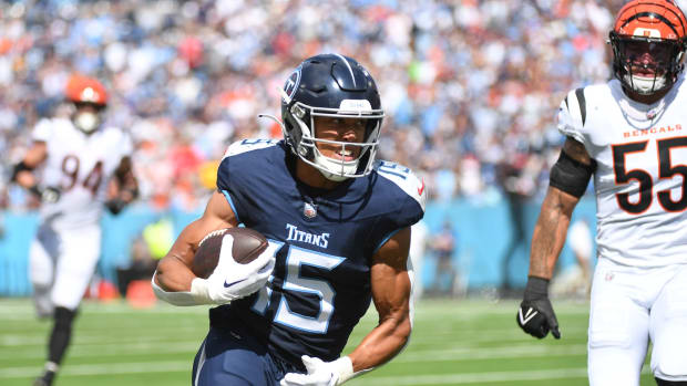 Titans wide receiver Nick Westbrook-Ikhine (15) runs for a touchdown after a reception. 